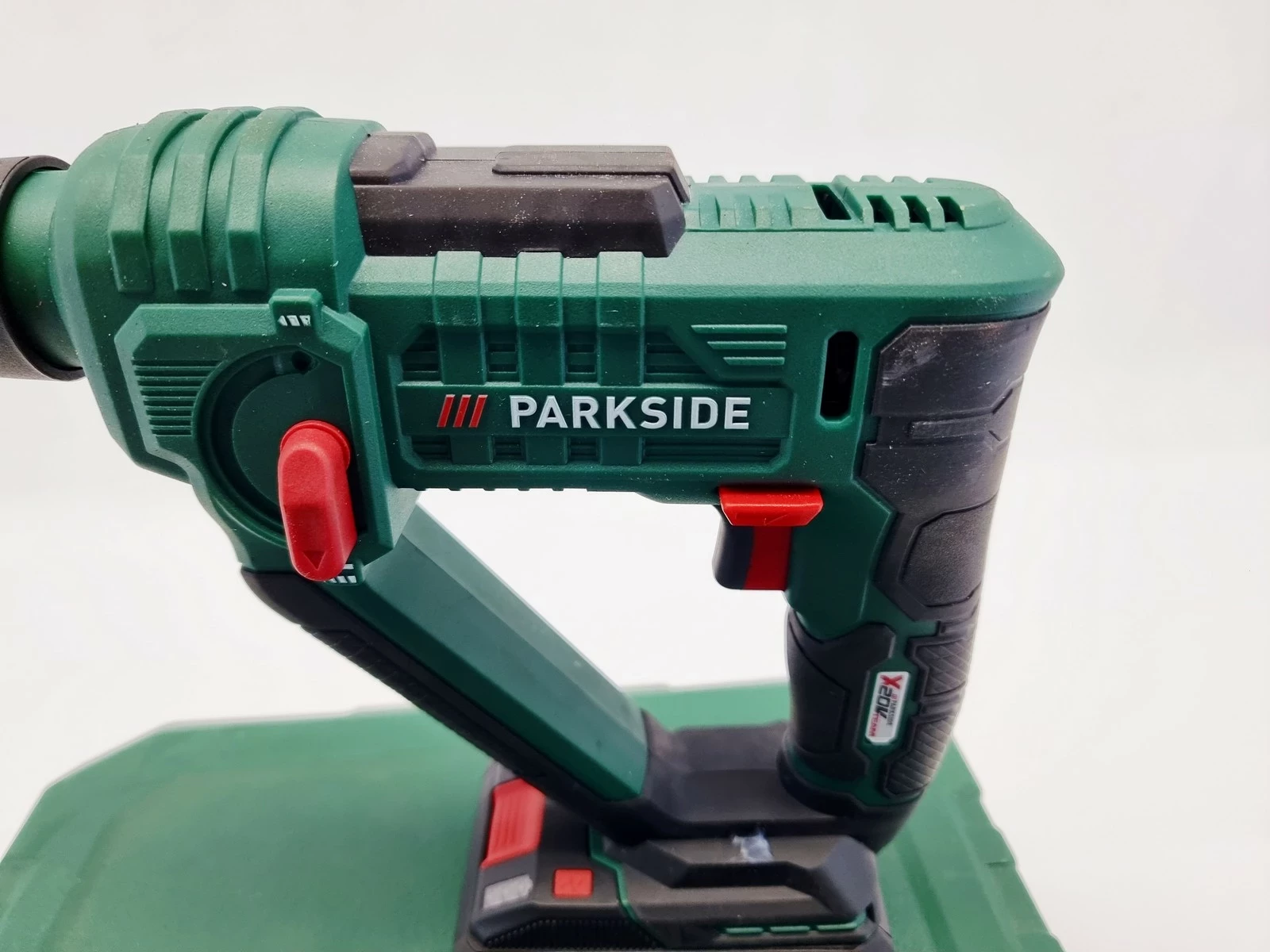 wiertarka-udarowa-parkside-pabh-20-li-d4-aku-4ah-maksymalna-moc-000