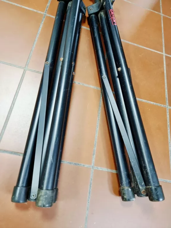 zestaw-kolumn-voice-kraft-10b-disco-400-w-czarny-dwa-stojaki-dwie-kolumy-marka-248811-959684