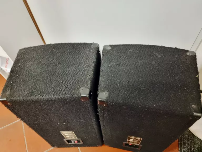 zestaw-kolumn-voice-kraft-10b-disco-400-w-czarny-dwa-stojaki-dwie-kolumy-moc-znamionowa-rms-400