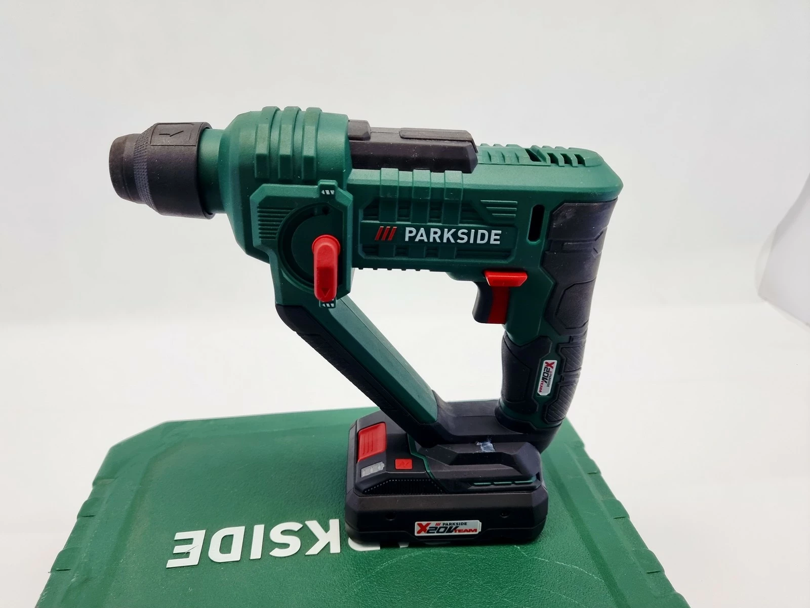 wiertarka-udarowa-parkside-pabh-20-li-d4-aku-4ah-dabrowszczakow-1811-sj-olsztyn
