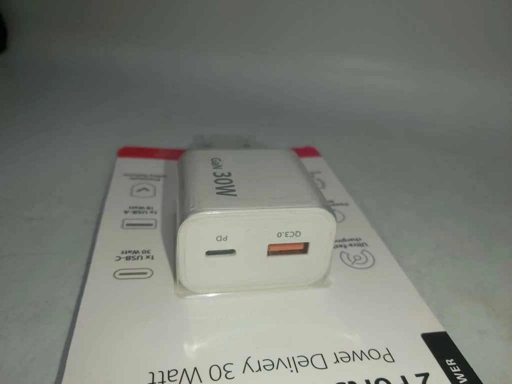 ladowarka-2-portowa-usb-i-usb-c-30w-sitecom-biala-stan-11323-2