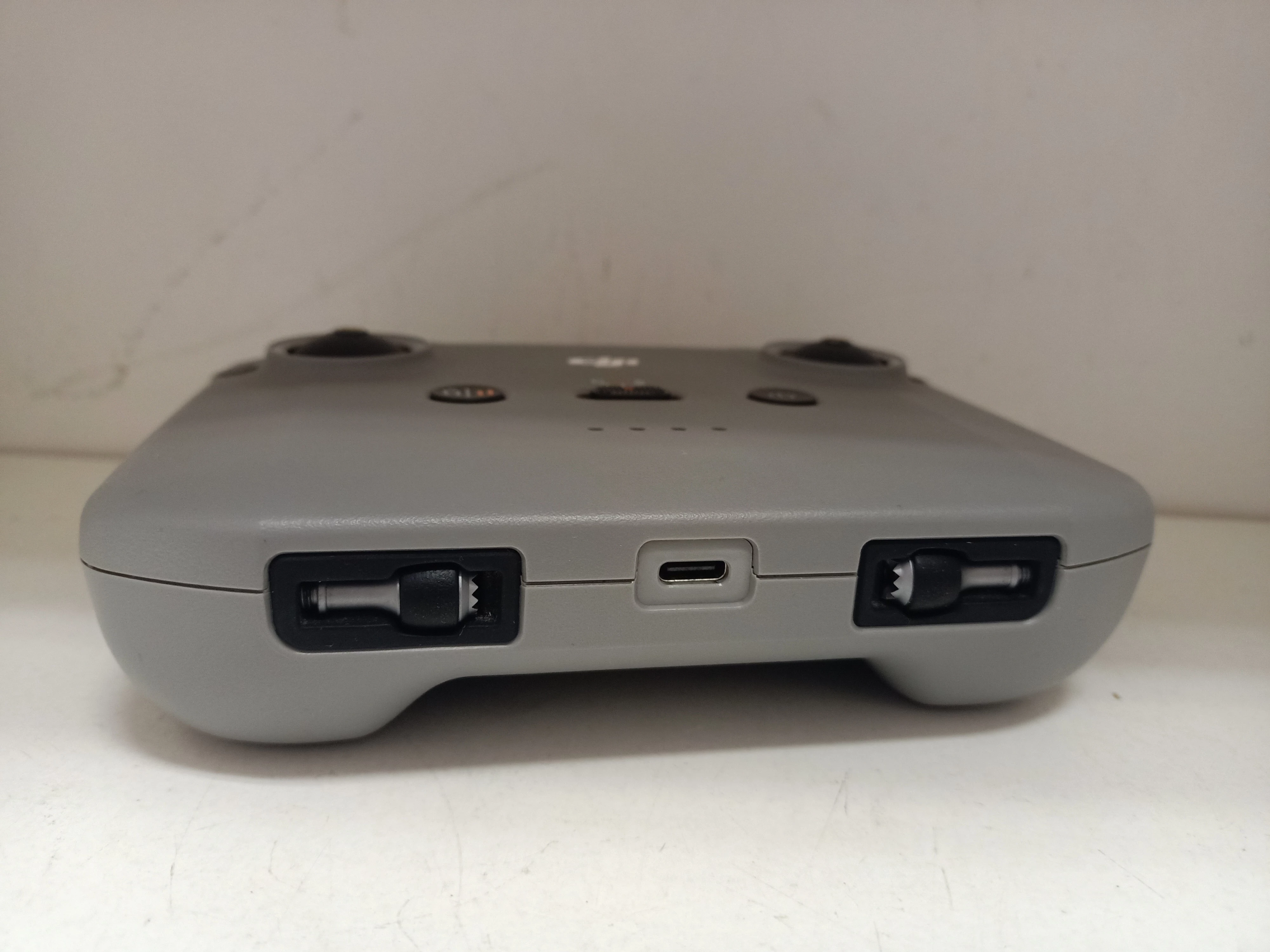 dron-dji-mini-4-pro-rc2-pokrowiec-zasieg-kontroli-lotu-1000000