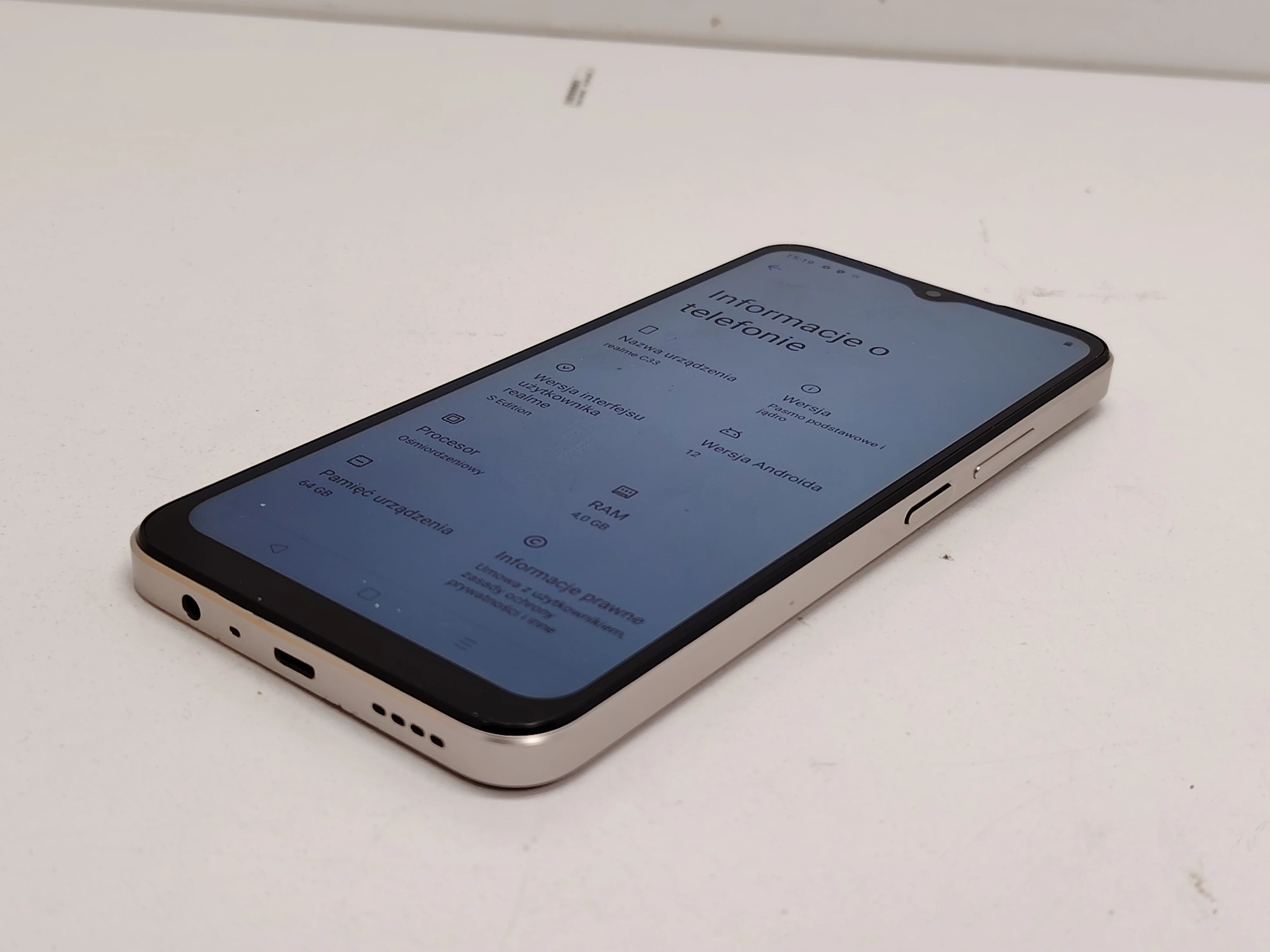 telefon-realme-c33-464gb-pamiec-ram-202865-214121