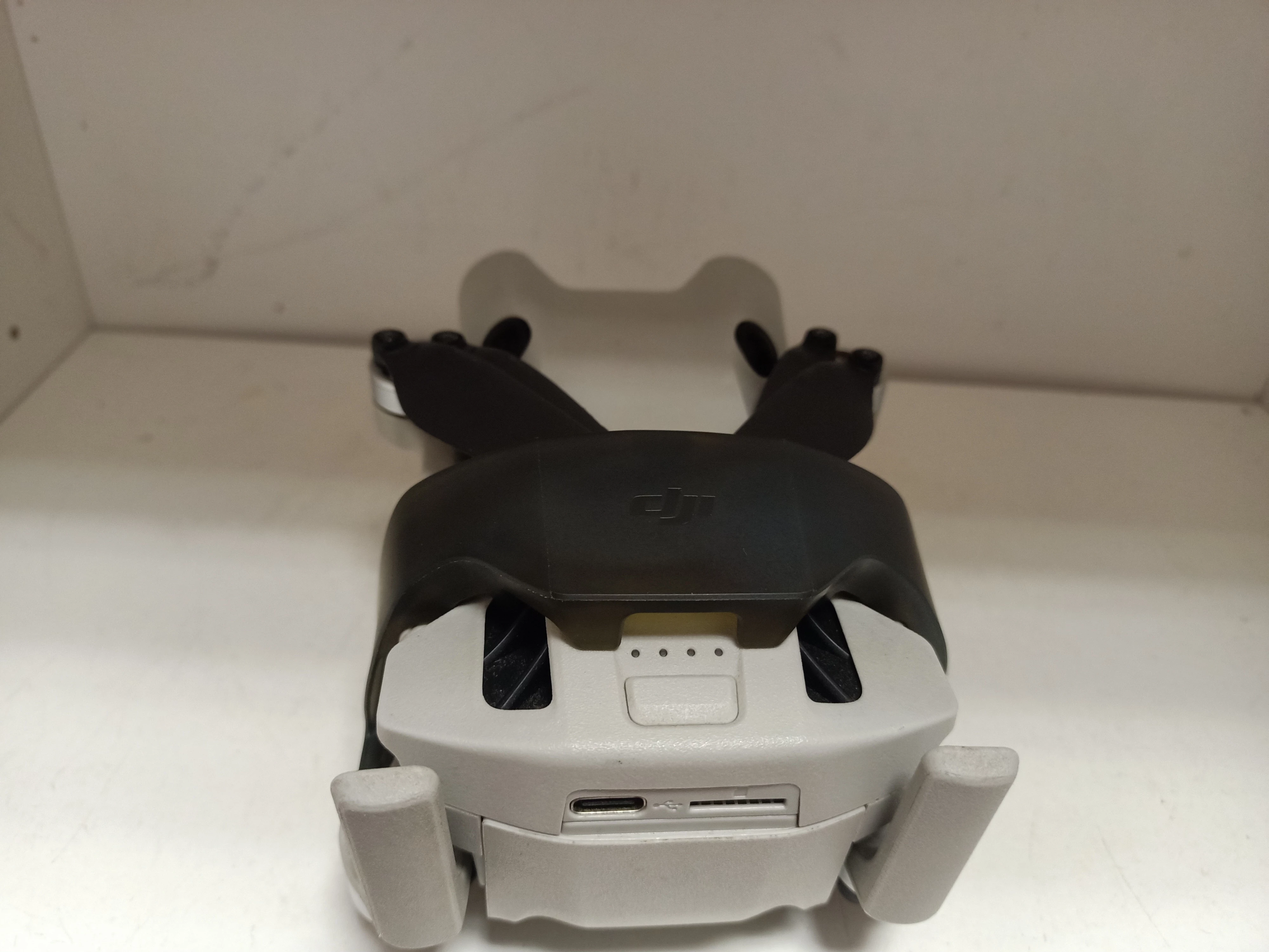 dron-dji-mini-4-pro-rc2-pokrowiec-liczba-smigiel-129406-1