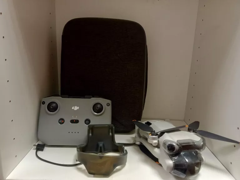 dron-dji-mini-4-pro-rc2-pokrowiec-senatorska-38-legnica