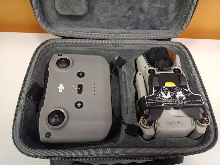 dron-dji-mini-4-pro-rc2-pokrowiec-rozdzielczosc-aparatu-4800