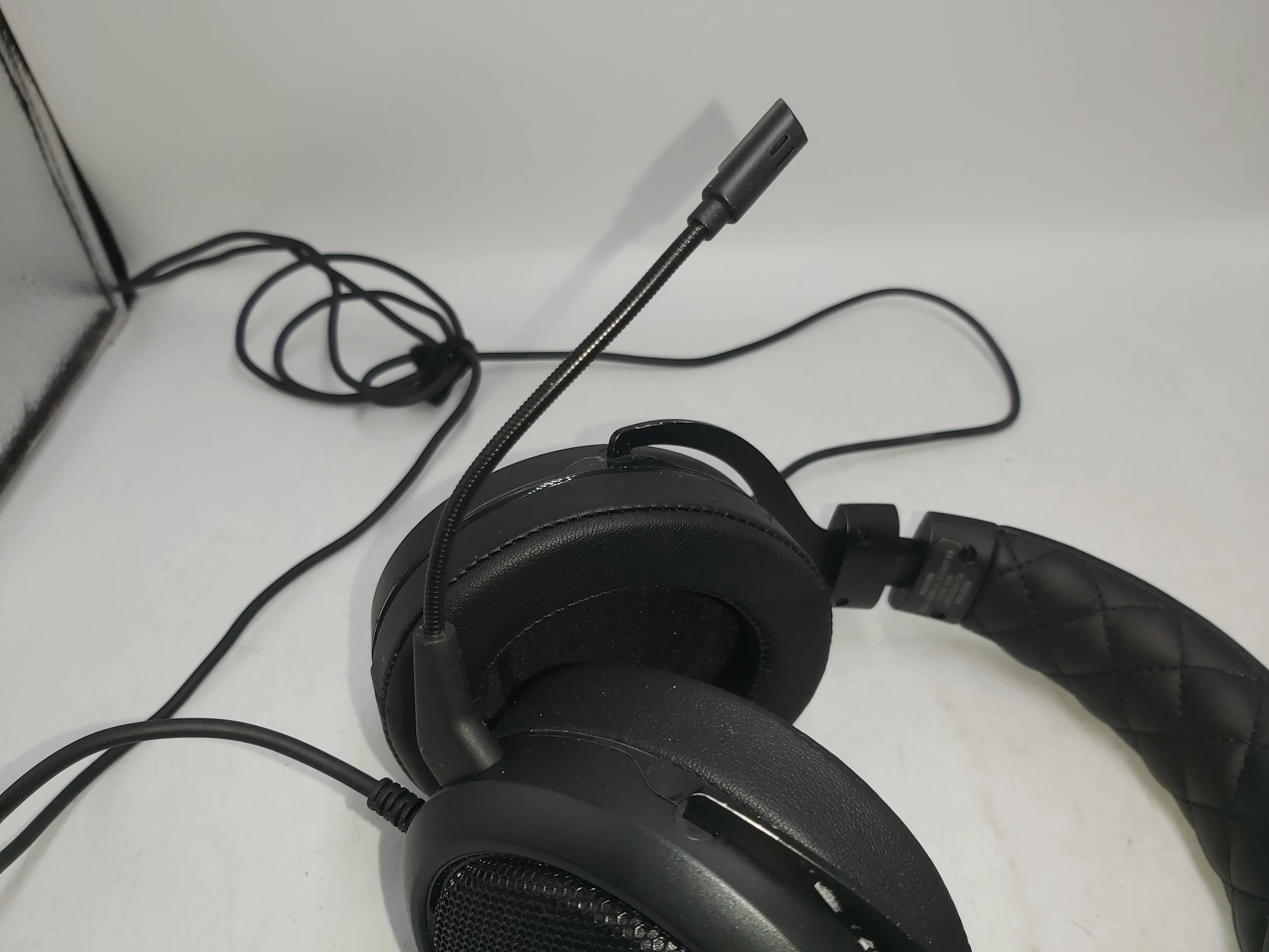 sluchawki-gamingowe-corsair-hs50-stereo-gaming-headset-czarne-regulacja-glosnosci-203677-217737