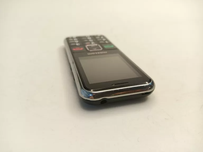 telefon-maxcom-mm730-stan-11323-2