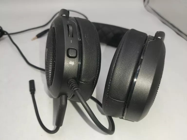 sluchawki-gamingowe-corsair-hs50-stereo-gaming-headset-czarne-kod-producenta-ca-9011216-eu