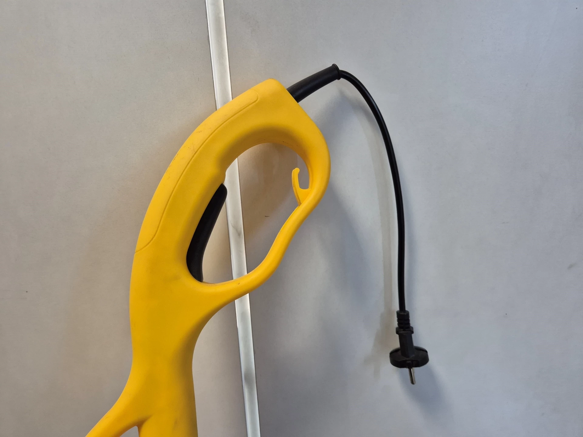 lider-kosa-lekka-podkaszarka-elektryczna-zylkowa-do-trawy-250w-ypz250-stan-11323-2