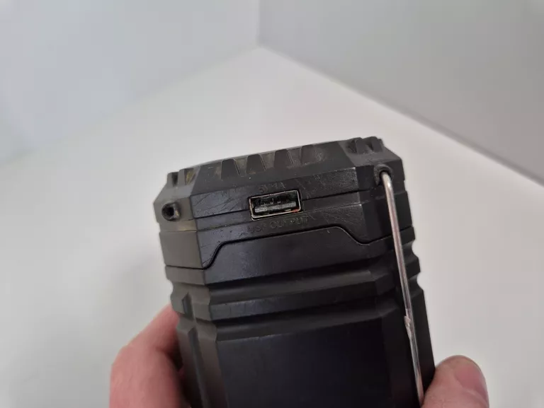 lampka-kempingowa-solarna-turystyczna-dynamo-rodzaj-16428-5