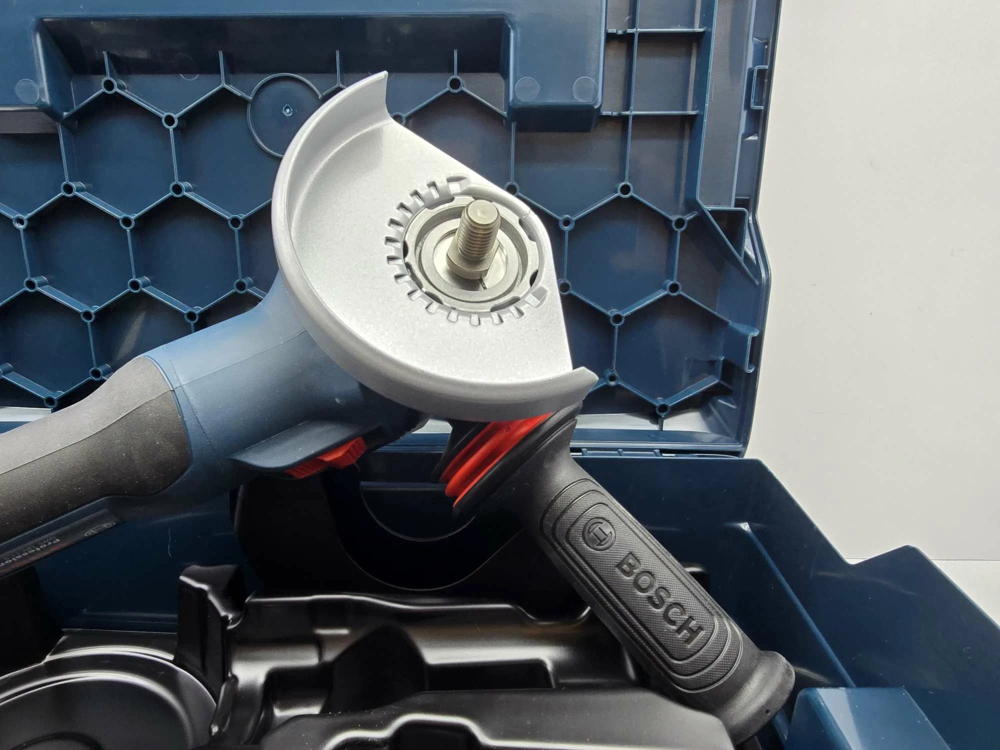 bezszczotkowa-szlifierka-katowa-bosch-125mm-gws-18v-11-s-jak-nowa-zobacz-maksymalna-moc-110000