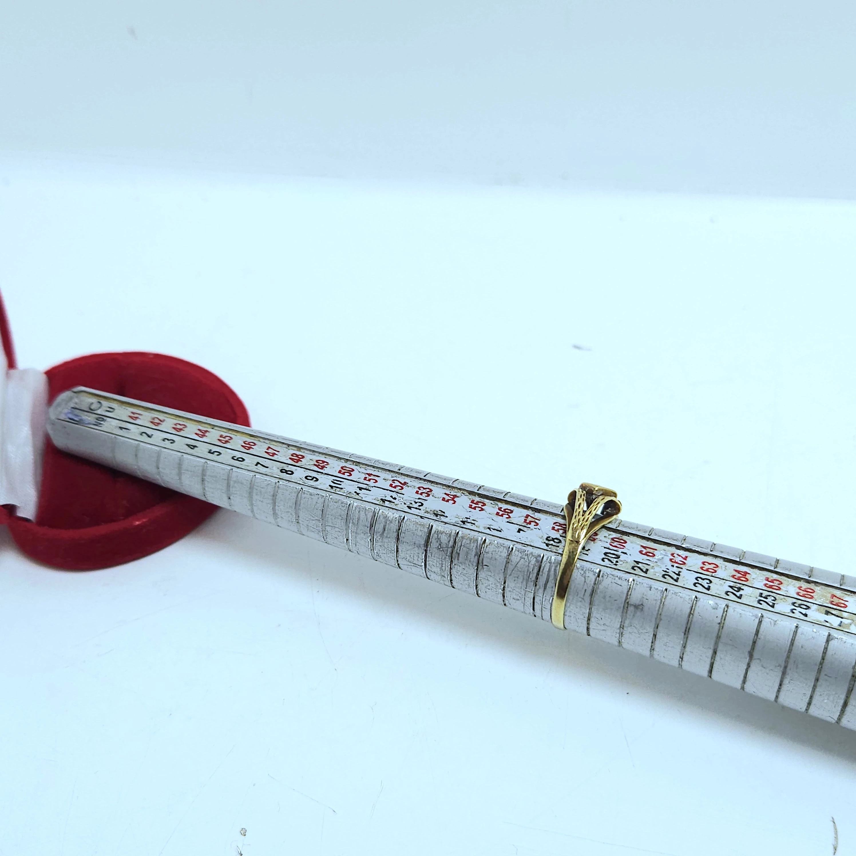 delikatny-zloty-pierscionek-p585-r19-215-g-waga-080