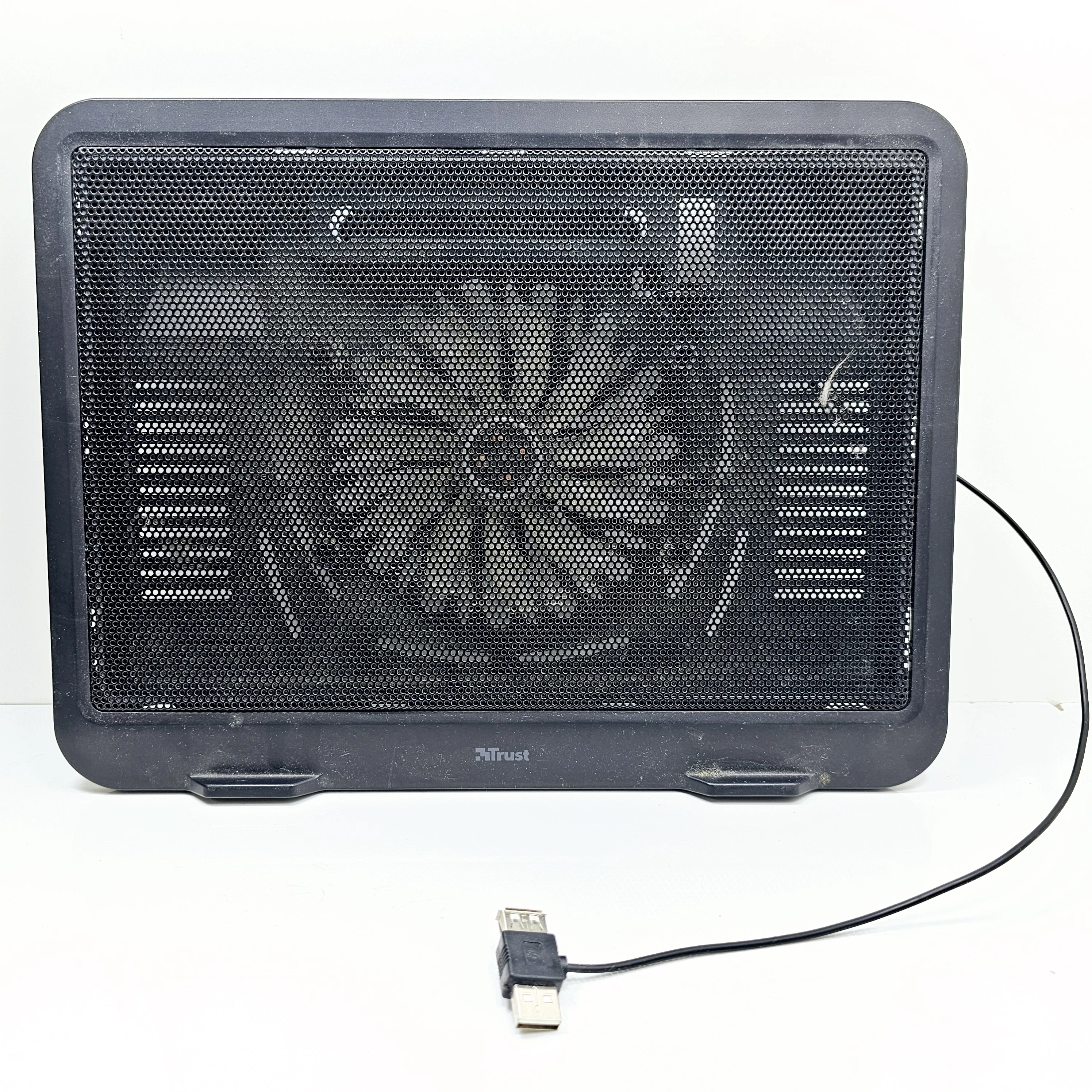 podstawka-chlodzaca-pod-laptop-trust-okopowa-7a-warszawa