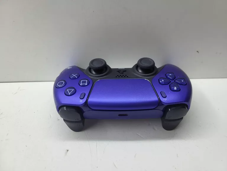 pad-do-konsoli-ps5-komunikacja-bezprzewodowa-210670-243458