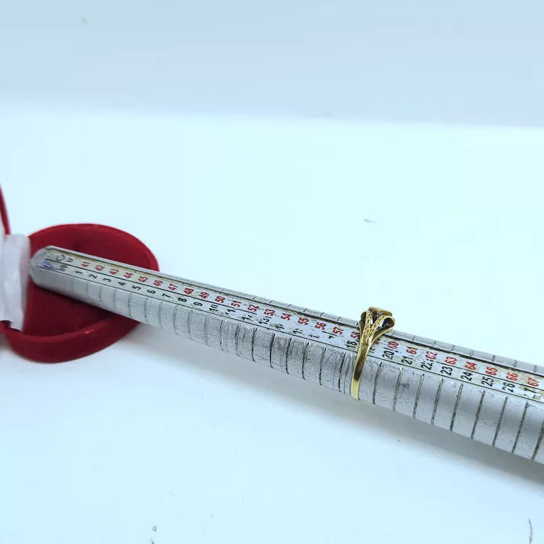 delikatny-zloty-pierscionek-p585-r19-215-g-waga-080