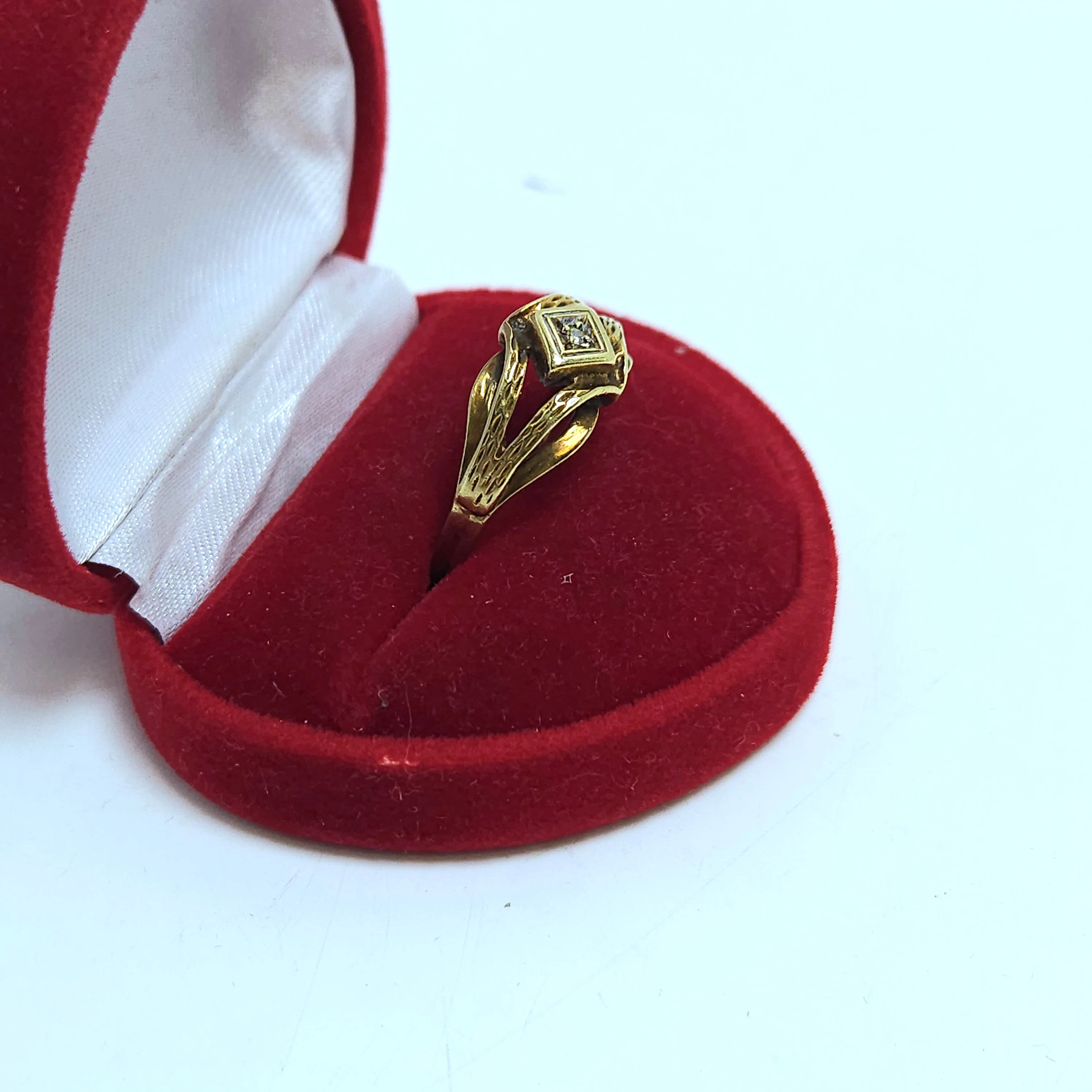 delikatny-zloty-pierscionek-p585-r19-215-g-stan-11323-2