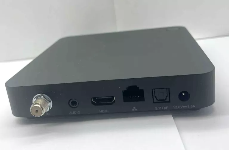 dekoder-tv-smart-4k-dv8988-kolor-249512-1647413