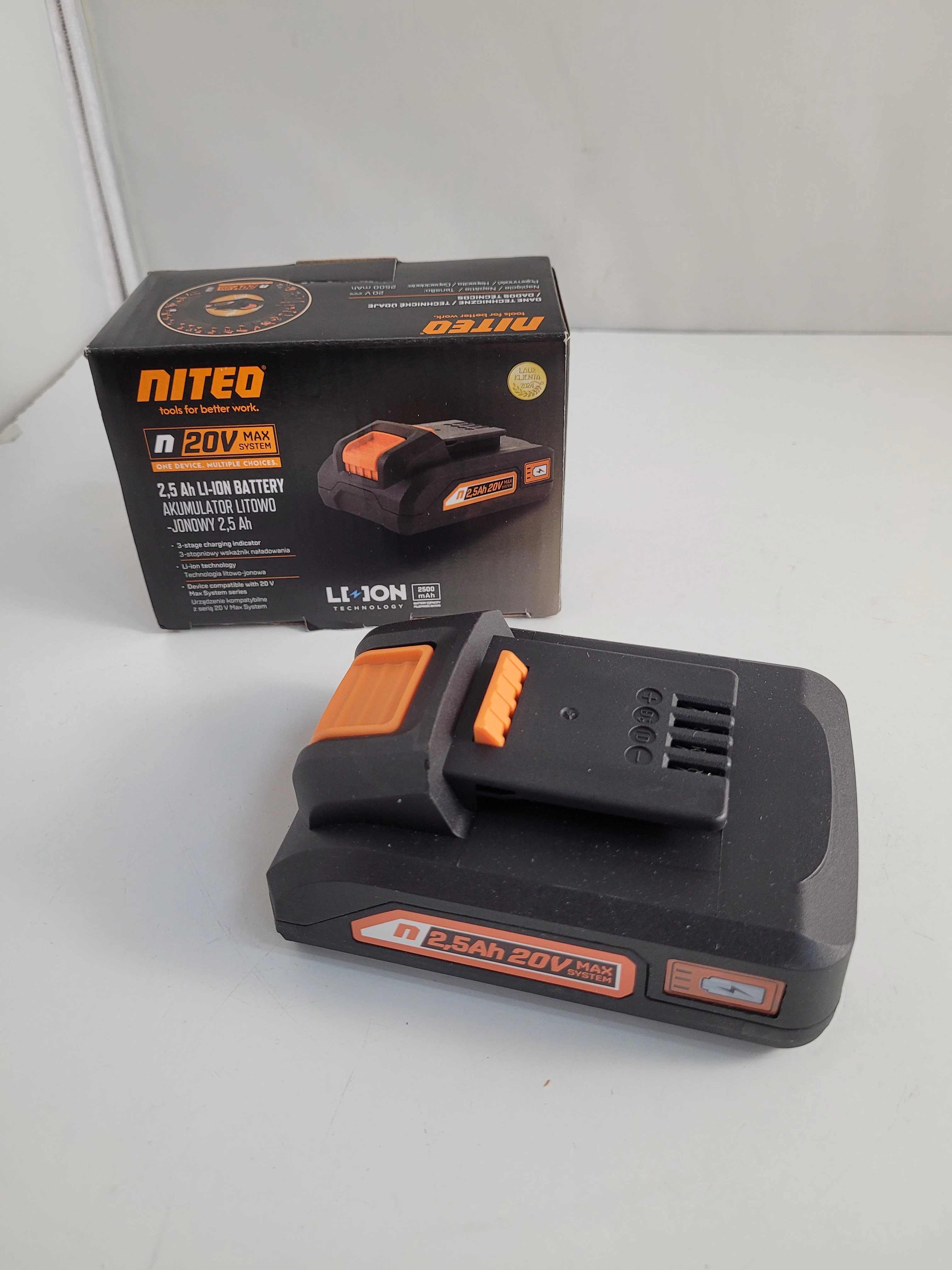 akumulator-li-ion-niteo-20-v-25-ah-aleja-wojska-polskiego-11-lok-121-zambrow