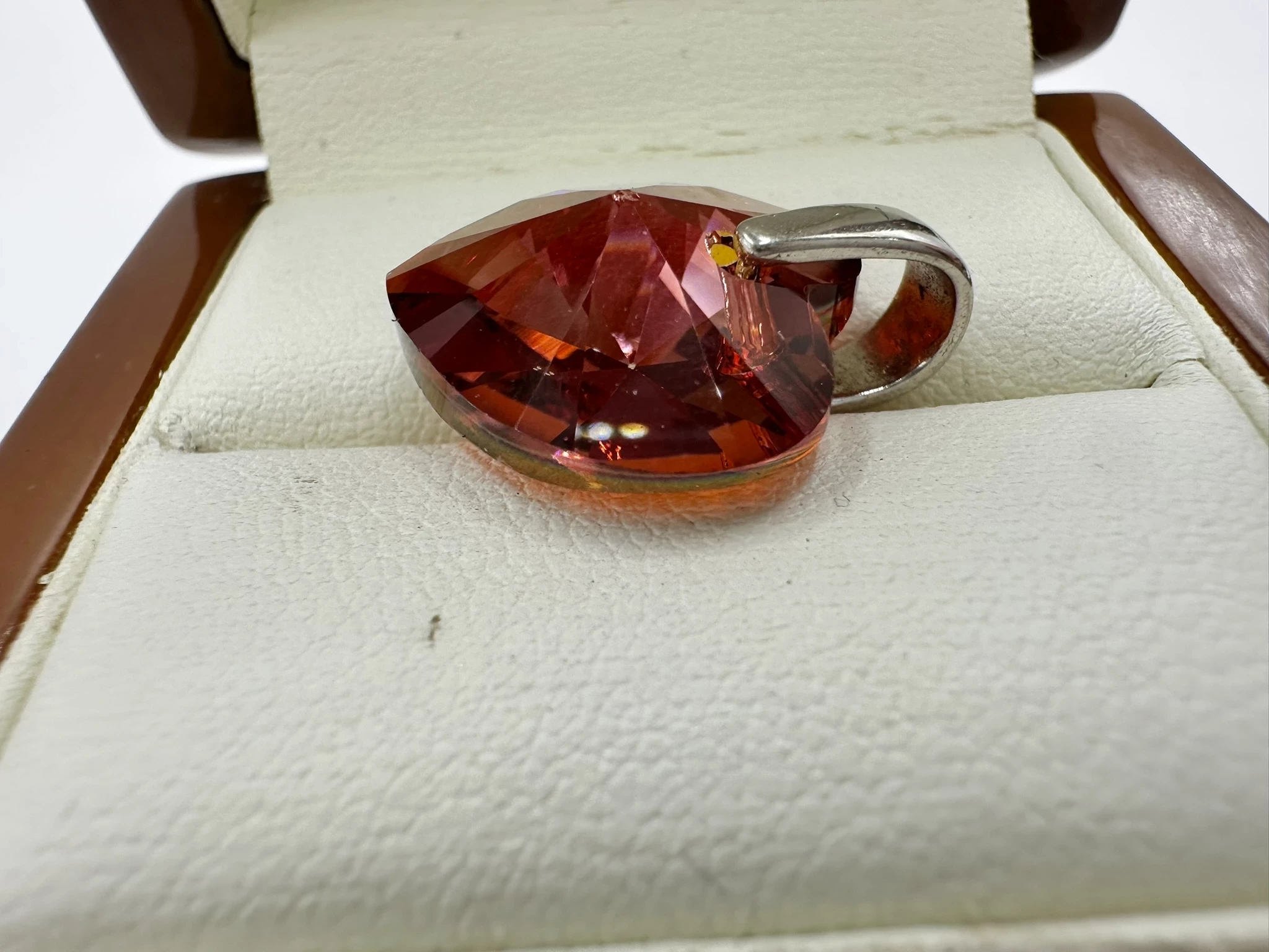 piekna-zawieszka-do-lancuszka-pomaranczowe-serce-srebro-925-material-15835-4