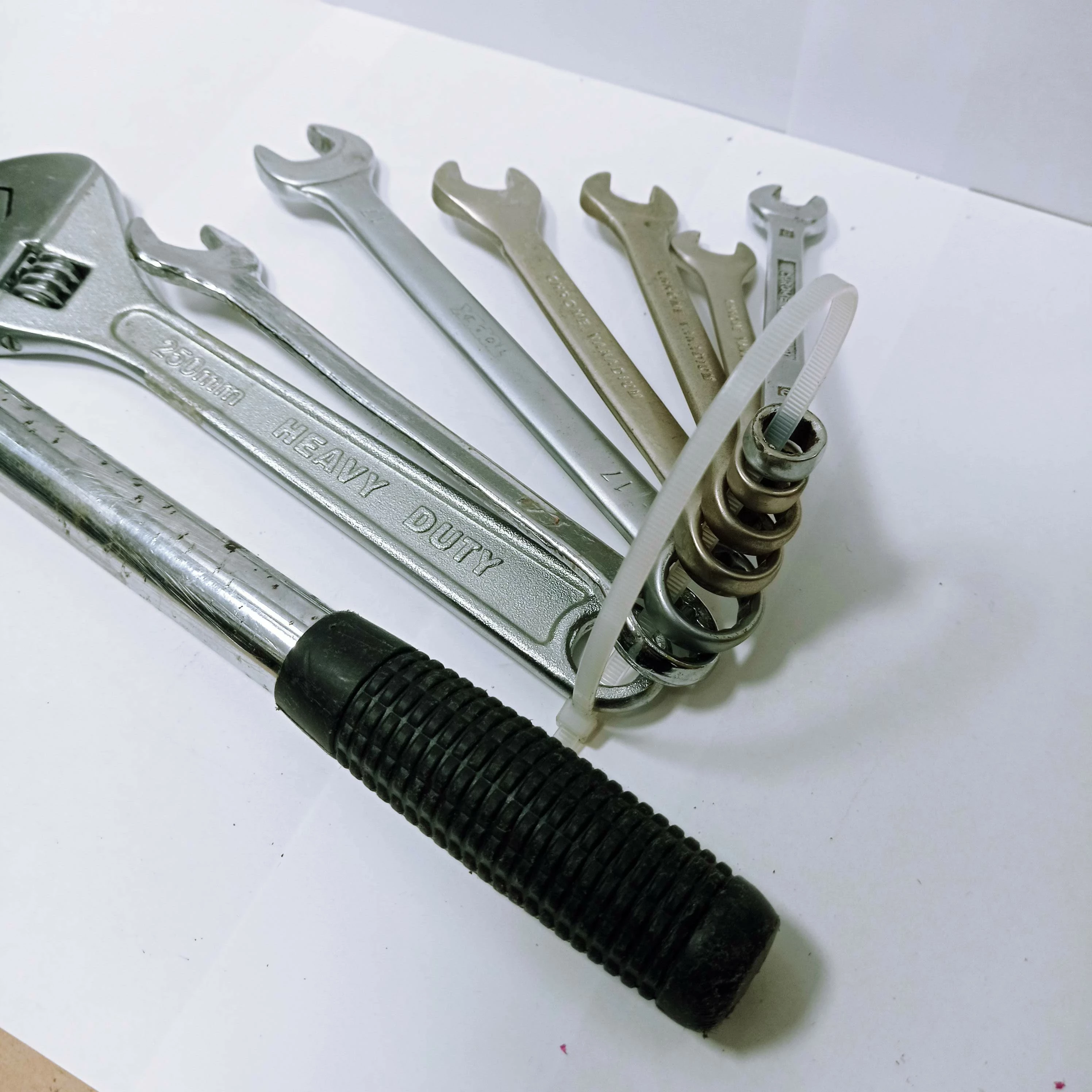 zestaw-kluczy-plaskich-klucz-do-kol-wyszynskiego-24-tczew