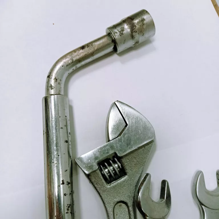 zestaw-kluczy-plaskich-klucz-do-kol-marka-248811-958954