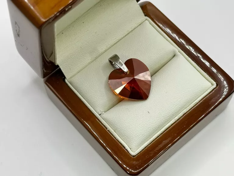 piekna-zawieszka-do-lancuszka-pomaranczowe-serce-srebro-925-motyw-129129-2