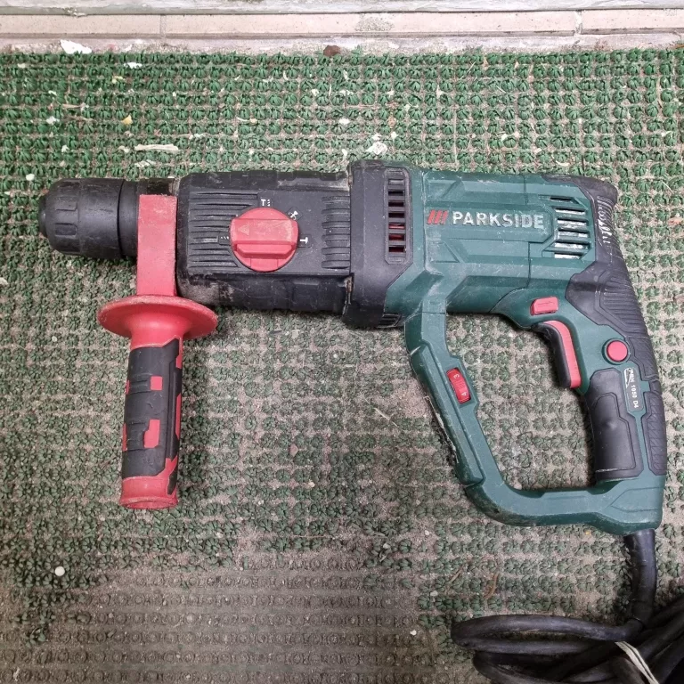 mlotowiertarka-parkside-pbh-1050-d4-1050w-sniadeckich-11-znin