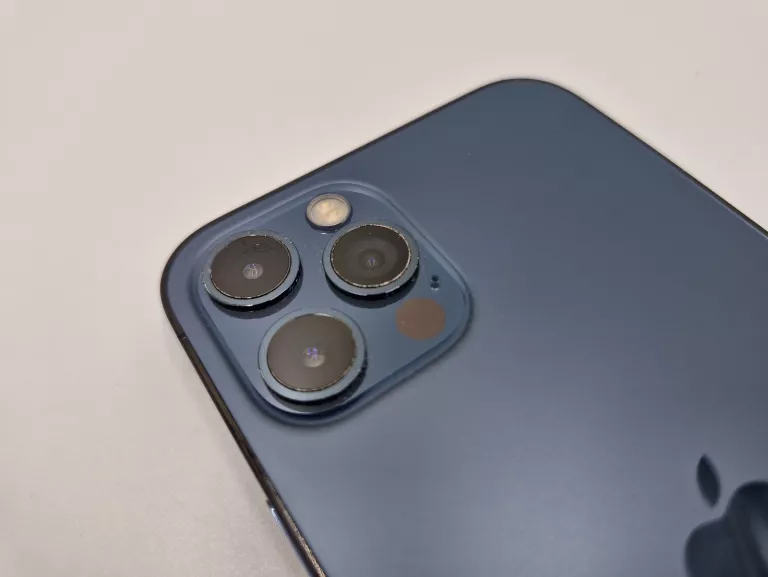 telefon-iphone-12-propudelkokon-76-wbudowana-pamiec-202869-214189