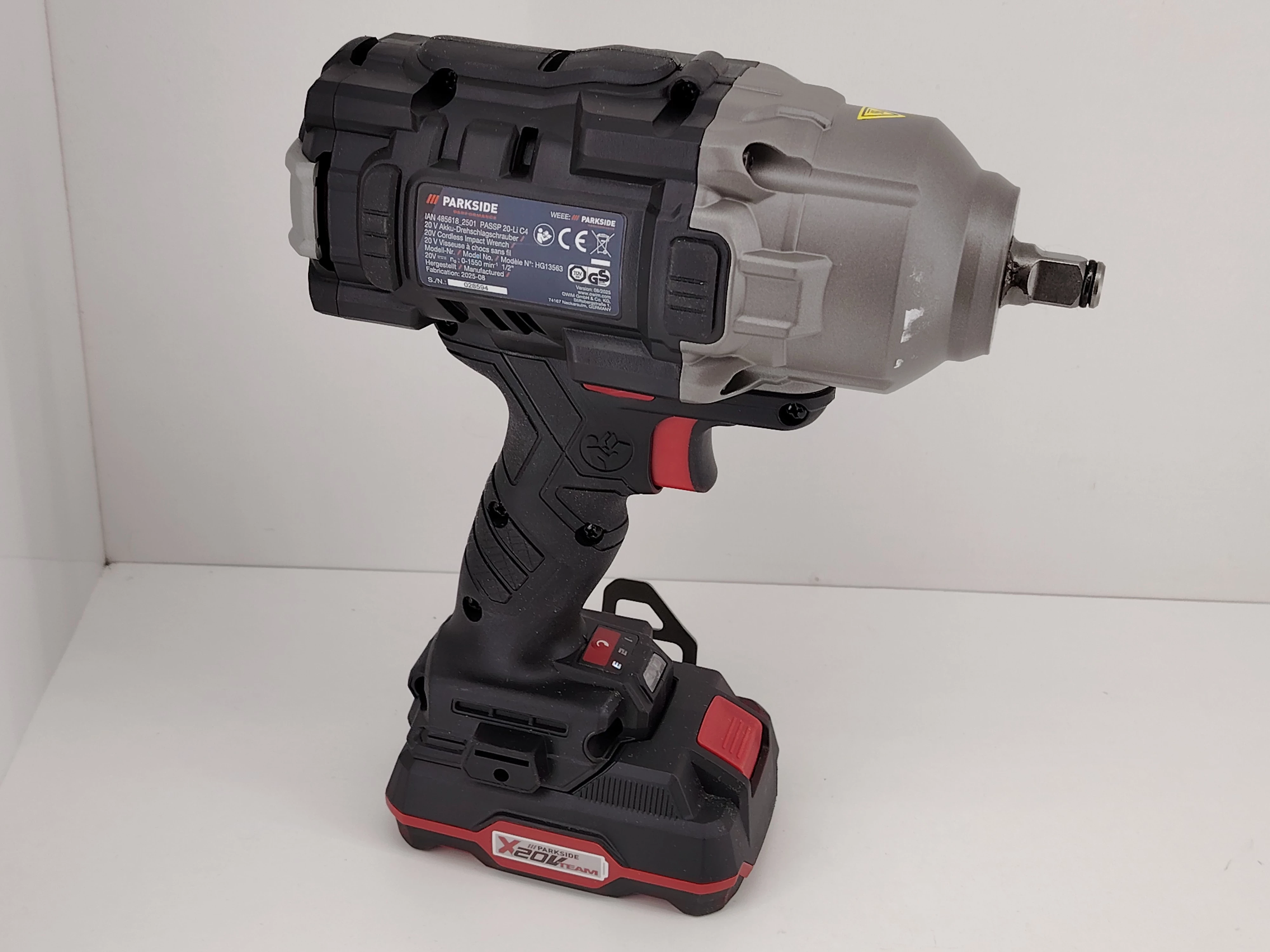 klucz-udarowy-parkside-performance-passp-20-li-c4-z-akumulatorem-stan-11323-2