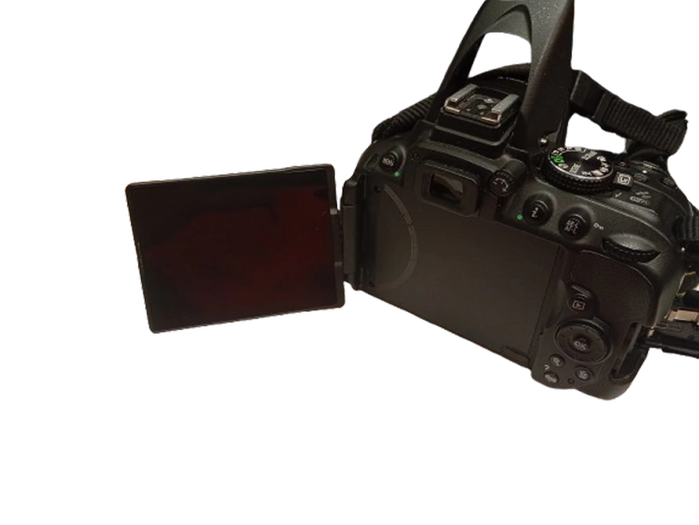 aparat-nikon-d5300-obiektyw-nikkor-18-105-przebieg-migawki-8176-rozmiar-matrycy-206882-228774