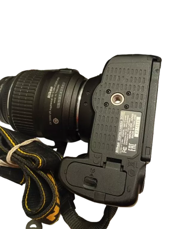 aparat-nikon-d5300-obiektyw-nikkor-18-105-przebieg-migawki-8176-rozdzielczosc-2410