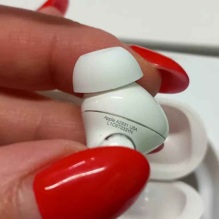 sluchawki-airpods-pro-2gen-opis-rodzaj-sluchawek-203681-217753