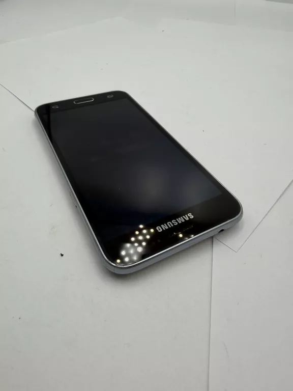 telefon-samsung-galaxy-j3-2016-sm-j320fn-8gb-przekatna-ekranu-500