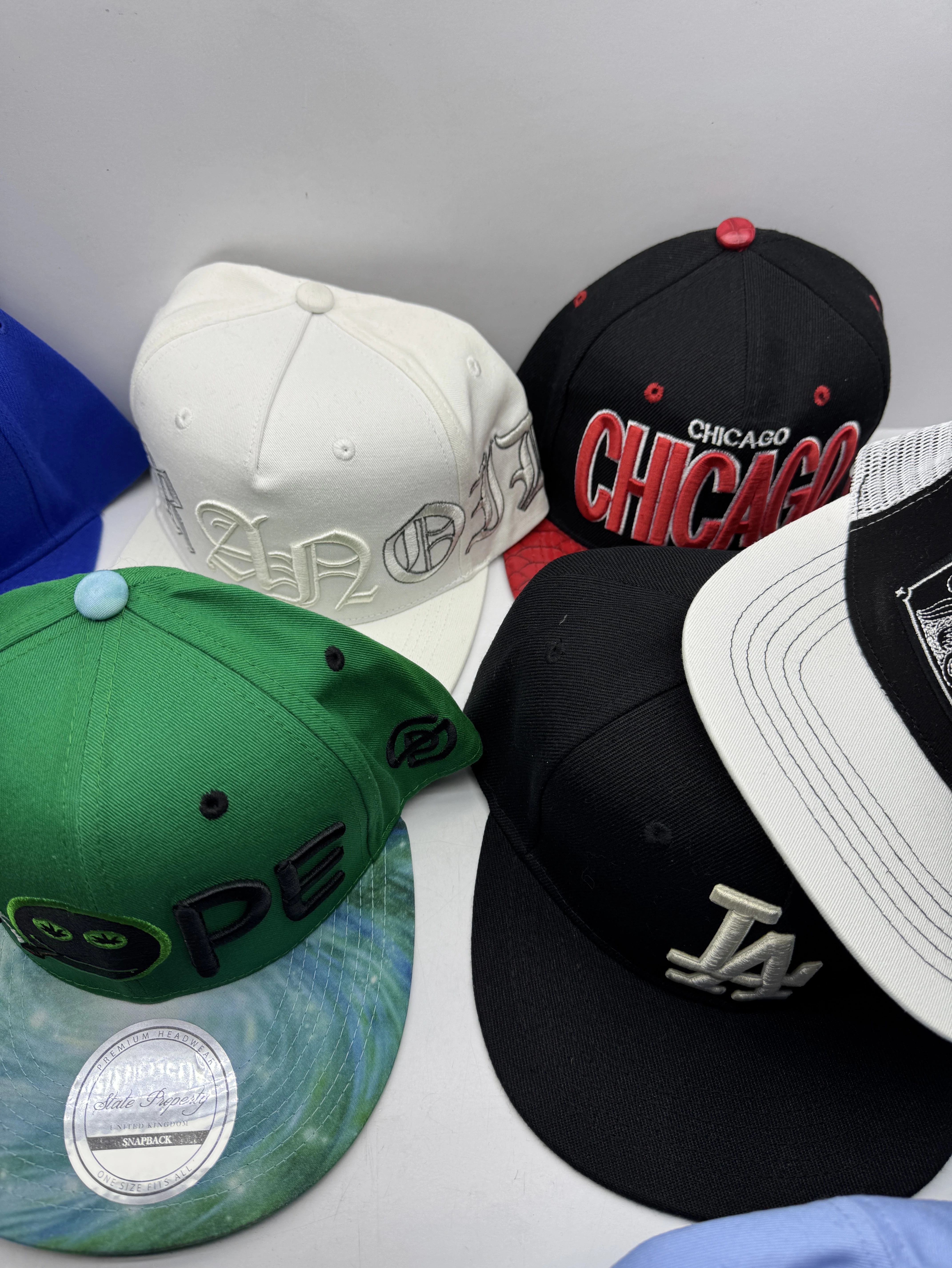 czapki-z-daszkiem-kolor-mix-stan-11323-238058