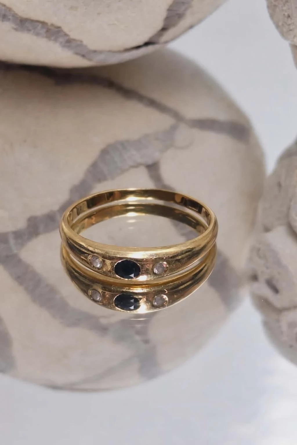 zloty-pierscionek-z-czarna-cyrkonia-184-g-rynek-5-kety