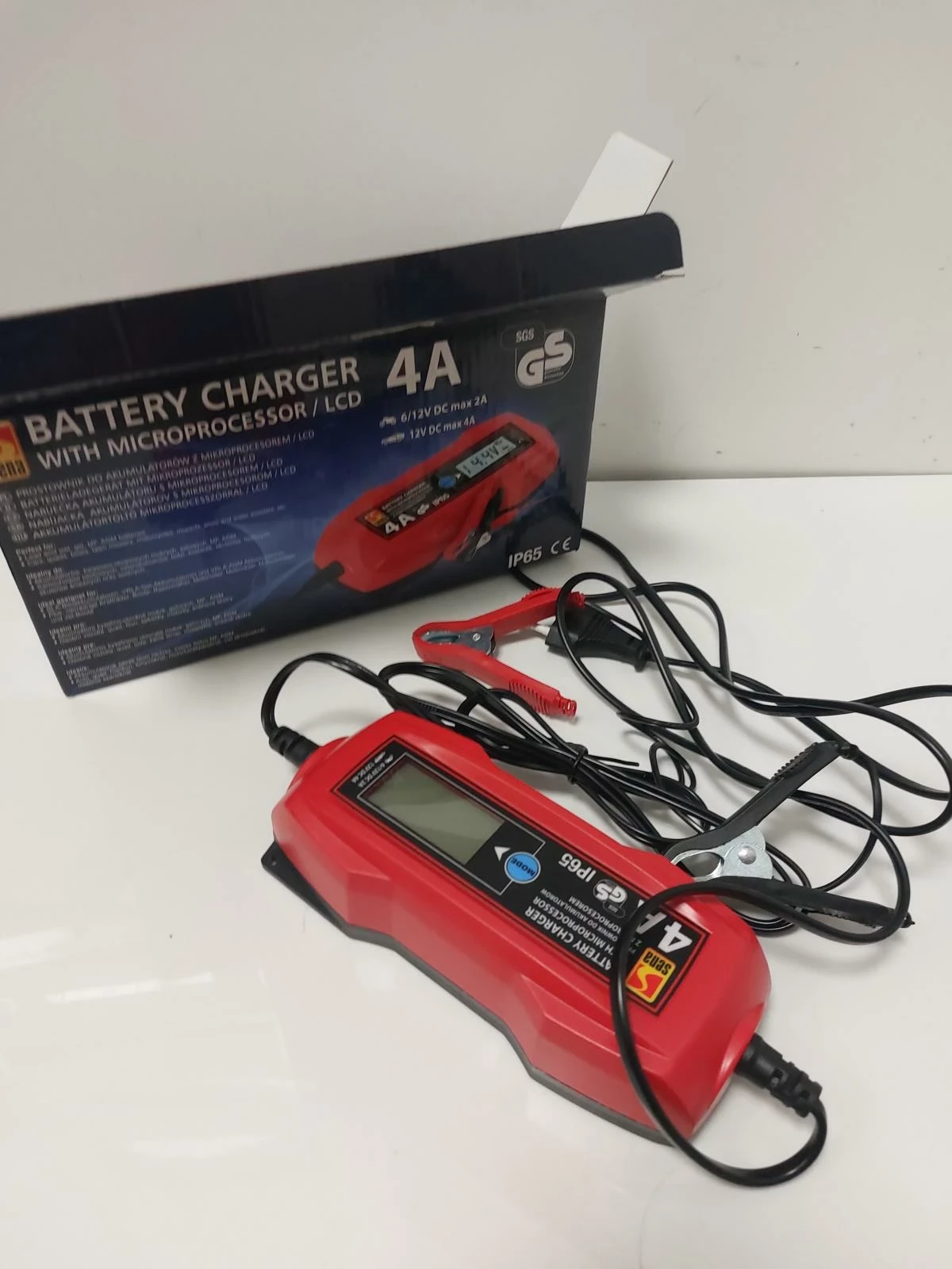 prostownik-do-akumulatorow-z-multiprocesorem-sena-ip65-marka-248811-1940215
