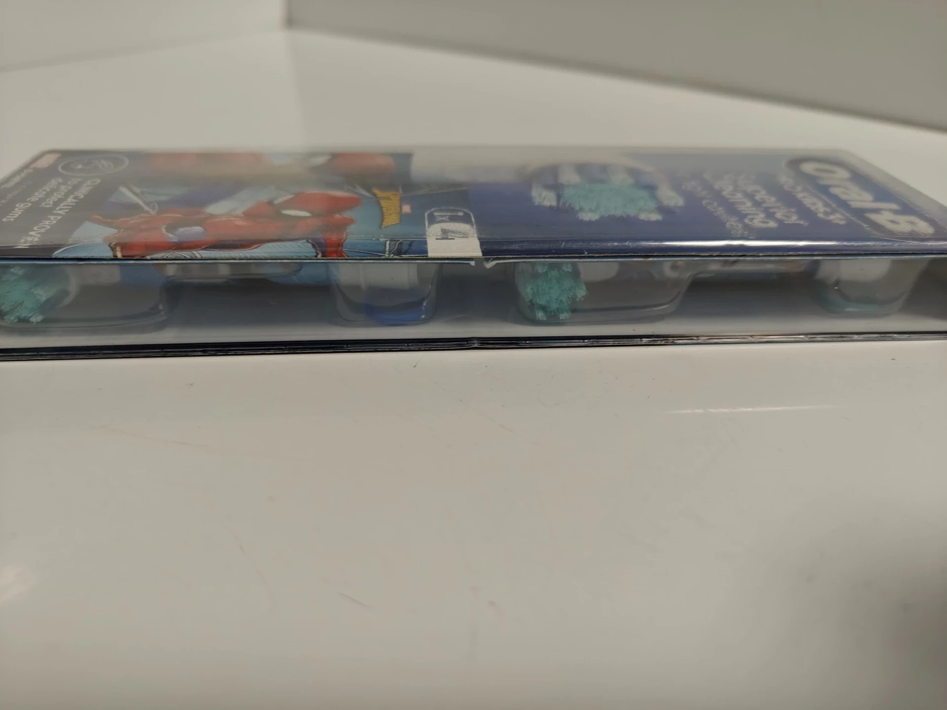 koncowki-do-szczoteczki-elektrycznej-oral-b-pro-kids-3-spider-man-4szt-rodzaj-128728-1