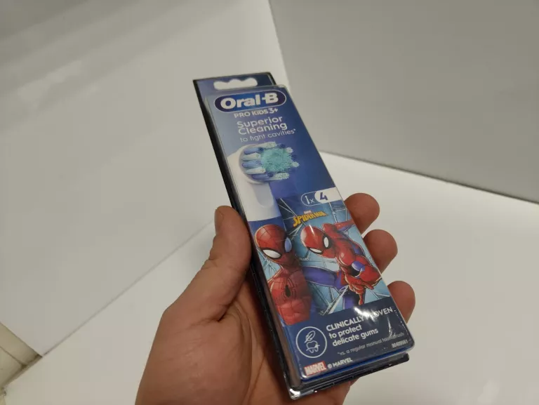 koncowki-do-szczoteczki-elektrycznej-oral-b-pro-kids-3-spider-man-4szt-stan-11323-1