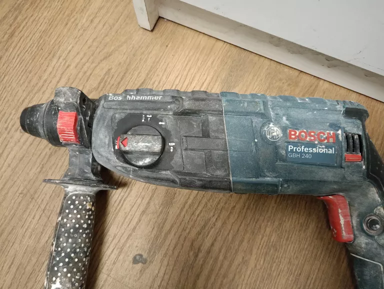 mlotowiertarka-bosch-gbh-240-walizka-funkcyjnosc-205137-267678