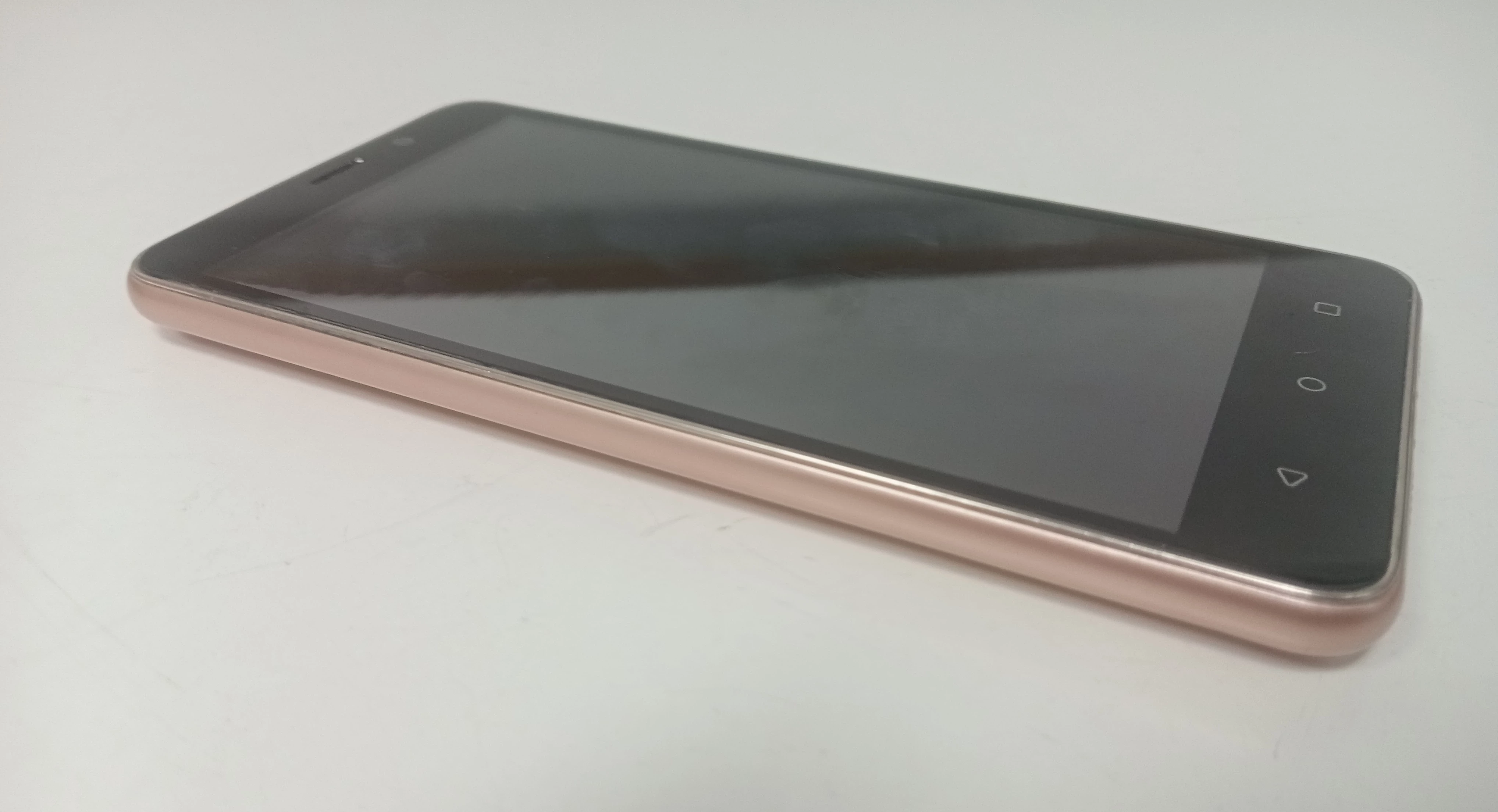 telefon-qsmart-mb5015-355075082306955-przekatna-ekranu-500