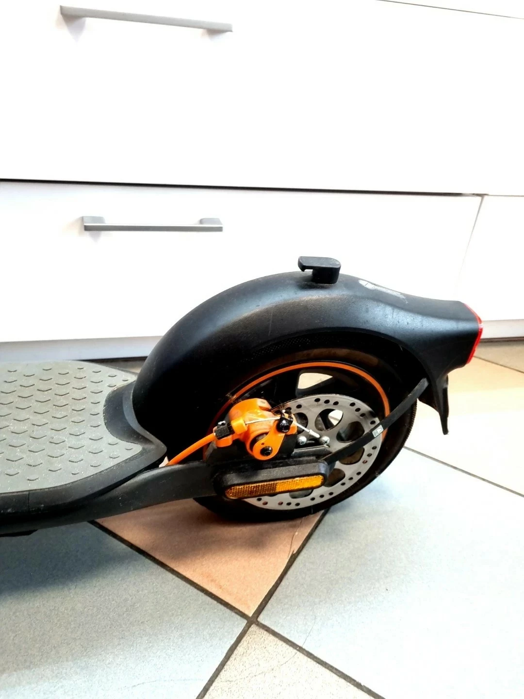 hulajnoga-segway-ninebot-kickscooter-f40d-ii-40km-350w-10-ladowarka-stan-11323-2