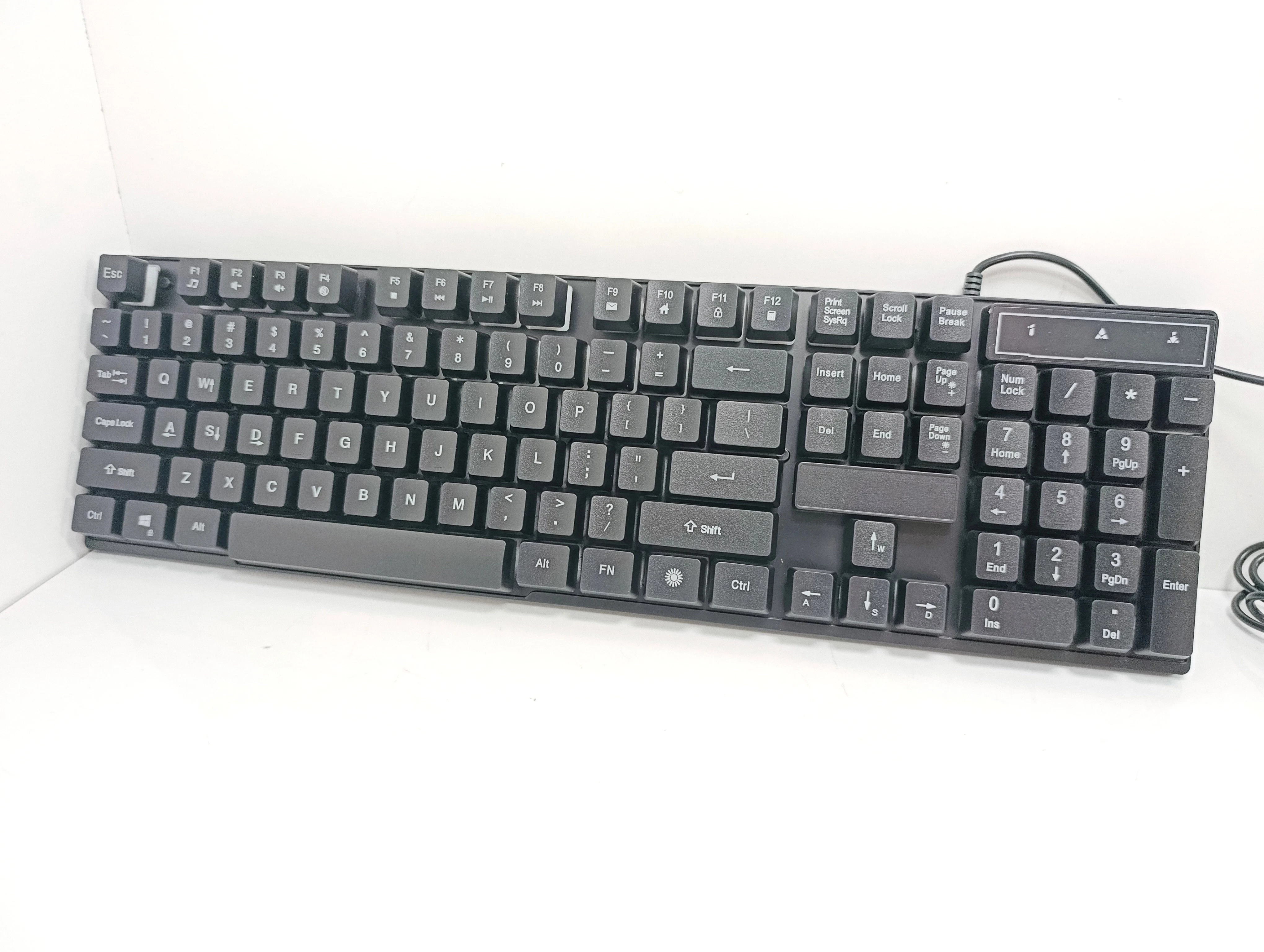 gaming-keyboard-clavier-gamer-producent-248914-961879