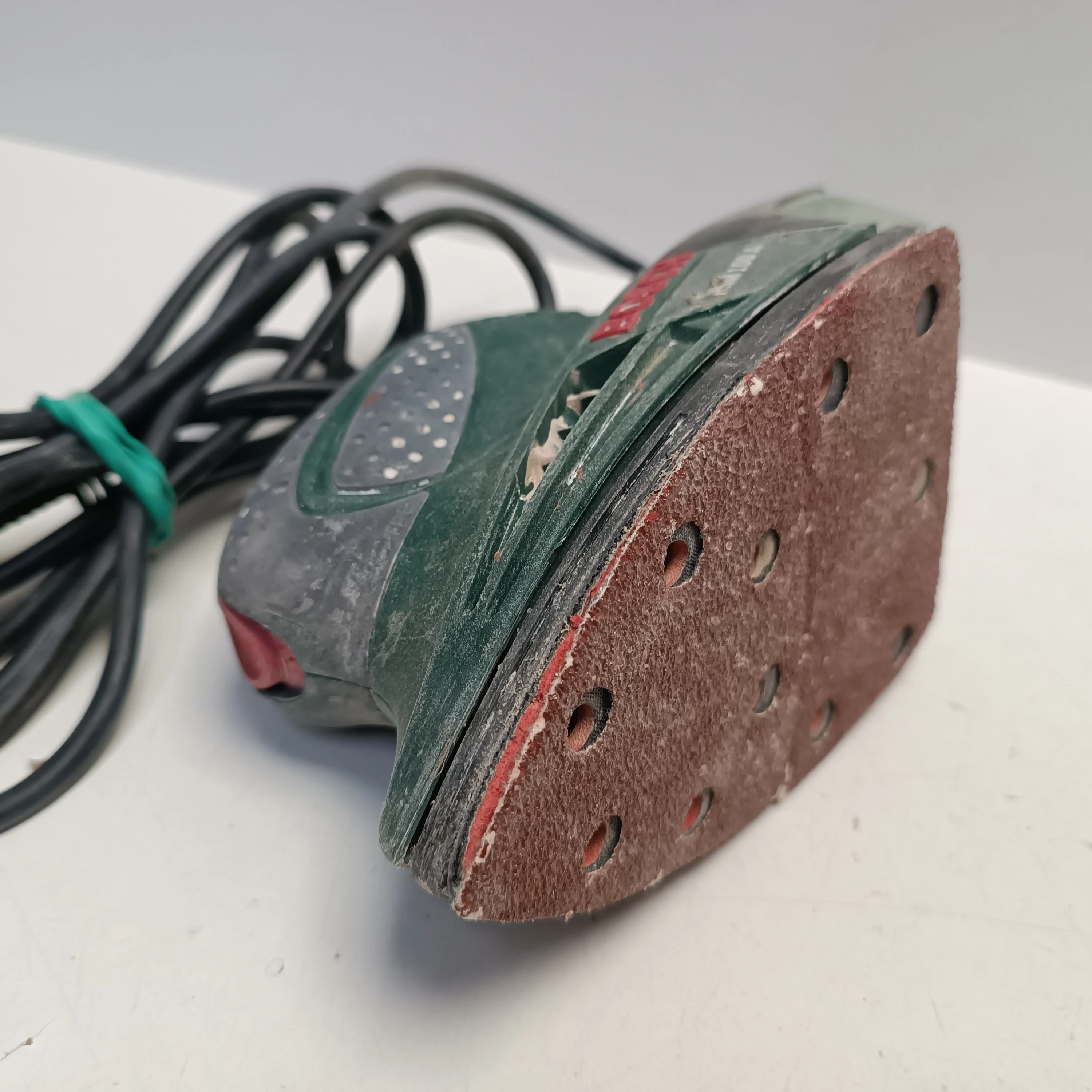 szlifierka-oscylacyjna-bosch-psm-100-a-271125-maksymalna-moc-10000