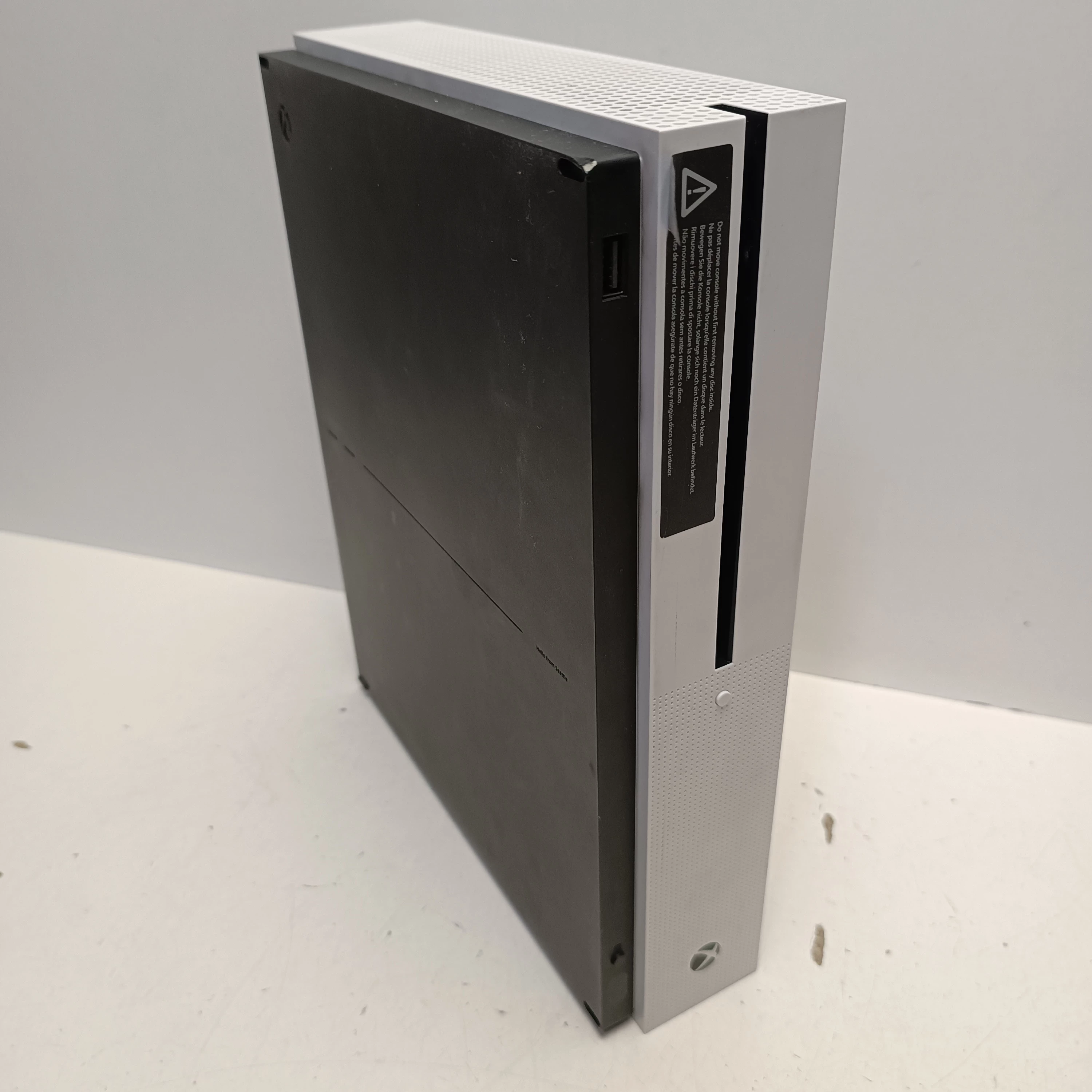 konsola-xbox-one-s-1681-waga-produktu-200