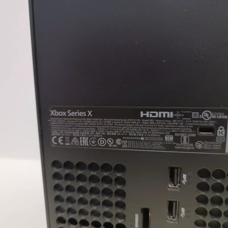 konsola-microsoft-xbox-series-x-1882-zawiera-baterie-250685-2006716