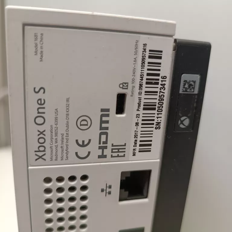 konsola-xbox-one-s-1681-kod-producenta-1681