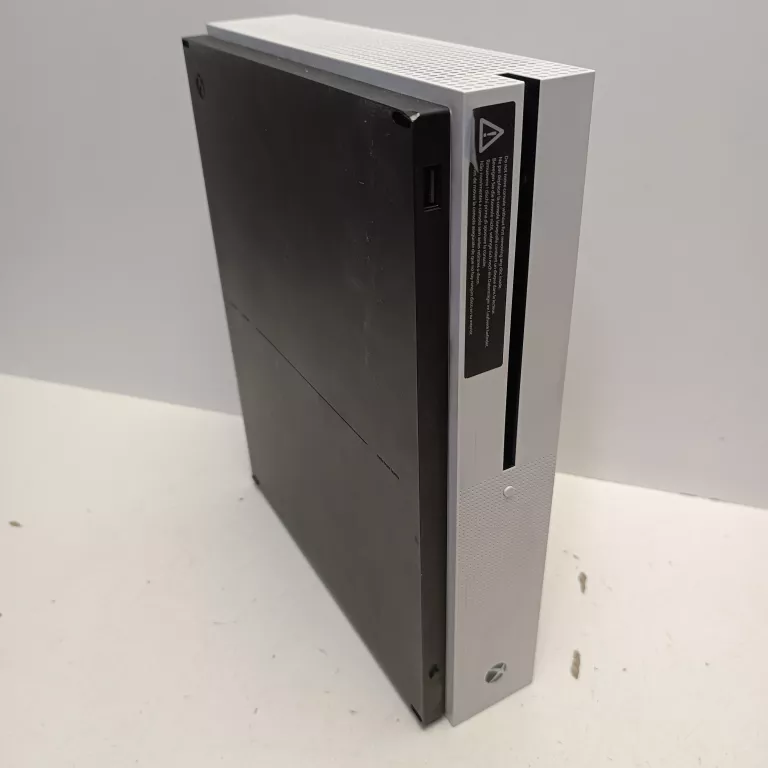 konsola-xbox-one-s-1681-waga-produktu-200