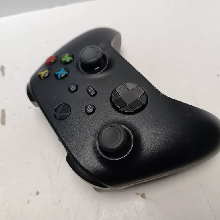 konsola-microsoft-xbox-series-x-1882-ean-gtin-196388363902