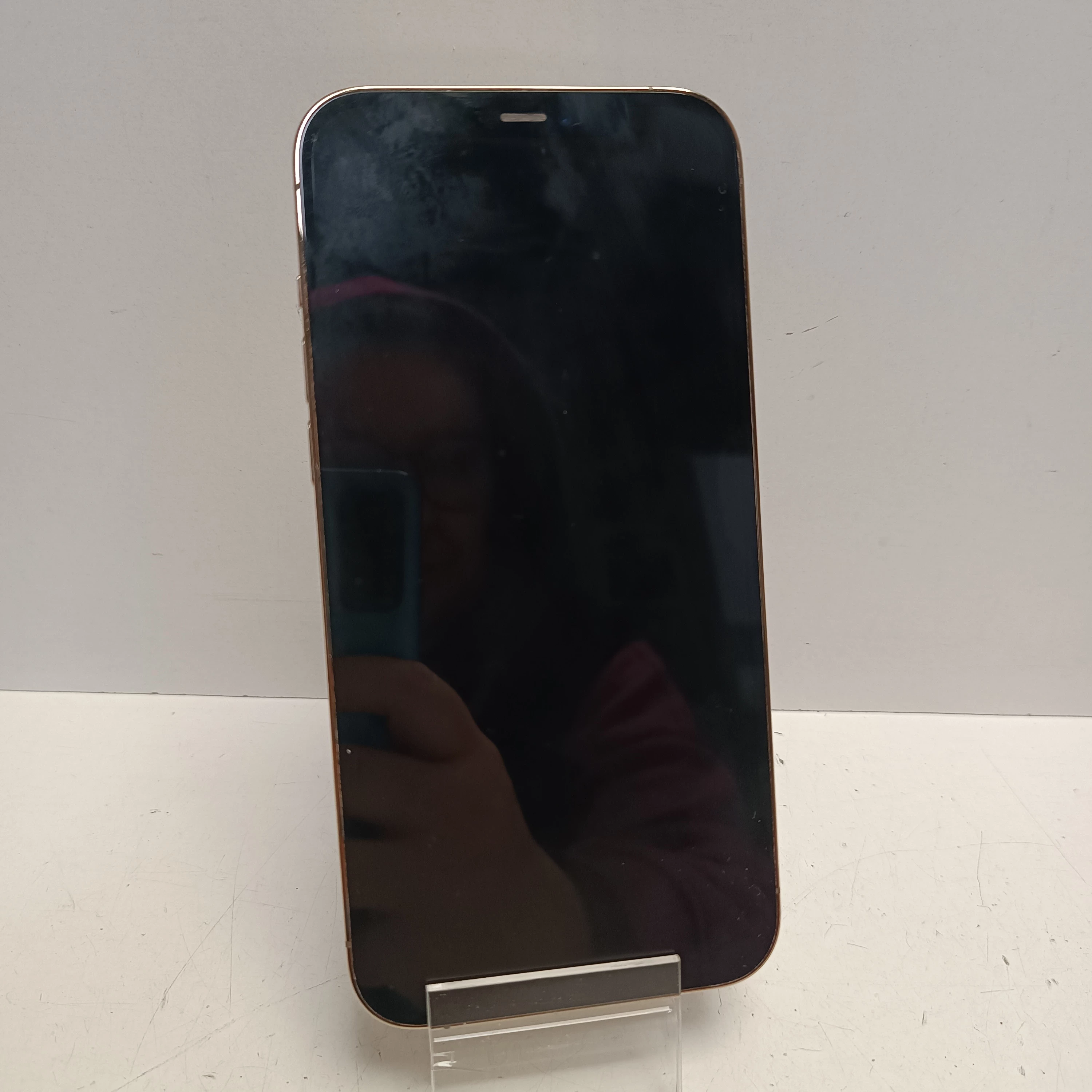 telefon-iphone-12-pro-max-128-gb-bateria-86-ean-gtin-194252019825